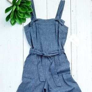 $129 Two by Vince Camuto Belted  Cropped Bib Jumpsuit